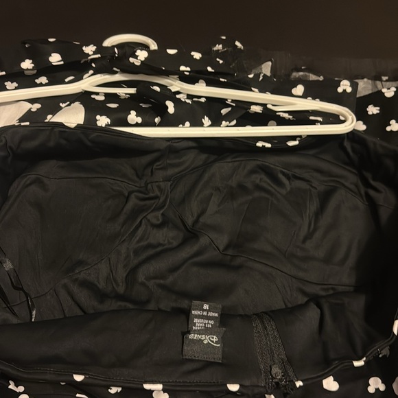 Disney Black & White Mickey/Minnie Dress Worn Once To A Sneaker Ball Size 18 - Picture 14 of 16